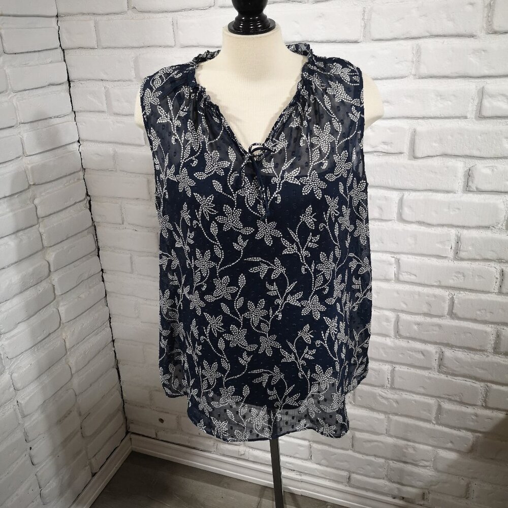 Sung Alfred Sung Ladies Size XL Navy & White Floral Pattern Sleeveless Blouse